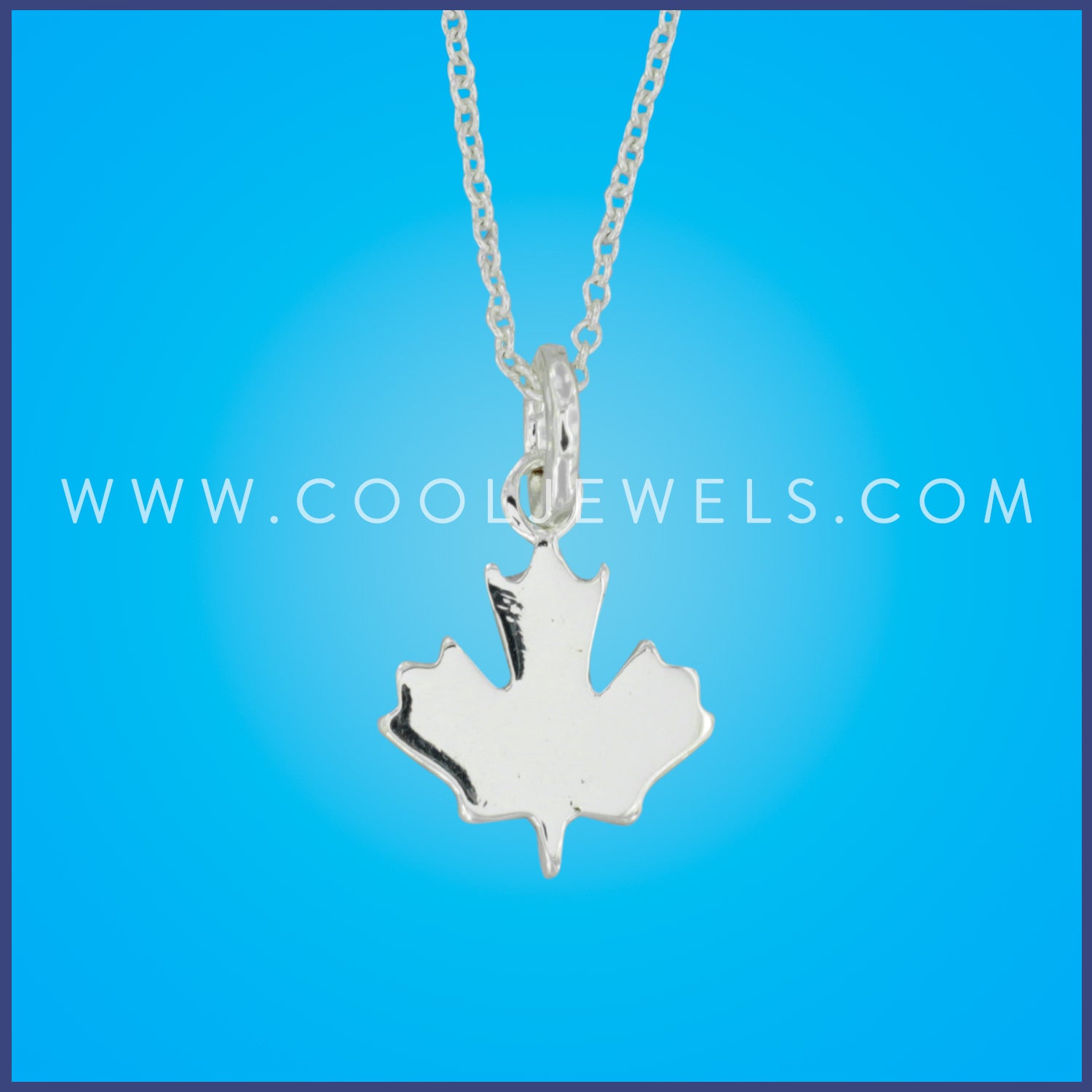 LINK CHAIN NECKLACE WITH SILVER MAPLE LEAF PENDANT