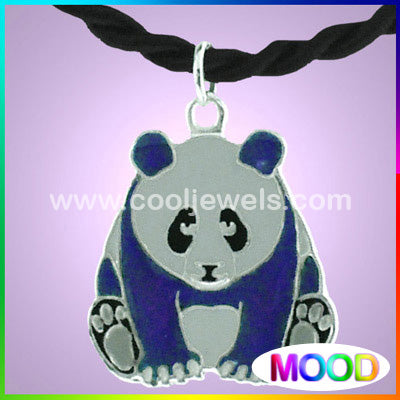 BLACK NK W/MOOD PANDA PENDANT