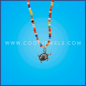 MULTICOLOR BEADED NECKLACE WITH TURTLE PENDANT